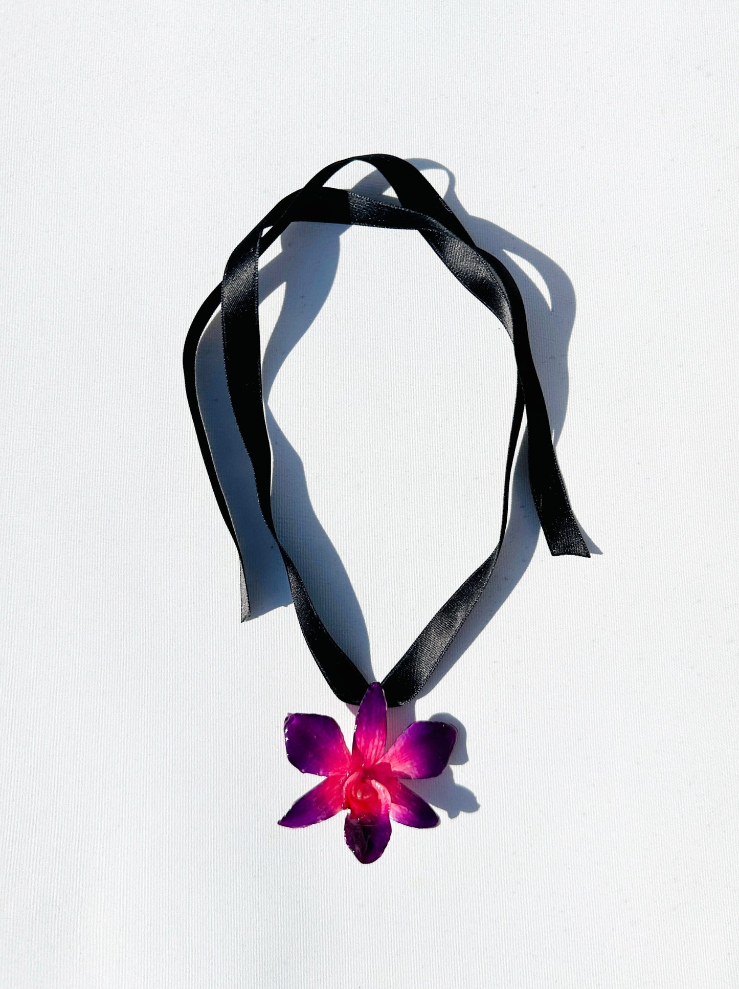 Paradis Orchid Choker